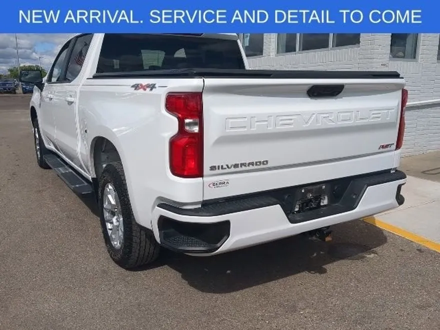 2022 Chevrolet Silverado 1500 RST photo 1