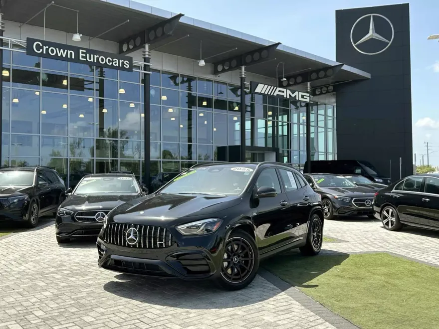 2025 Mercedes Benz GLA 35 AMG 4MATIC photo 1