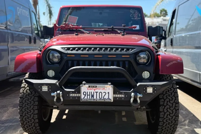 2012 Jeep Wrangler Unlimited Sahara photo 1