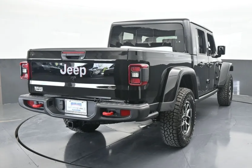 2025 Jeep Gladiator Rubicon photo 1
