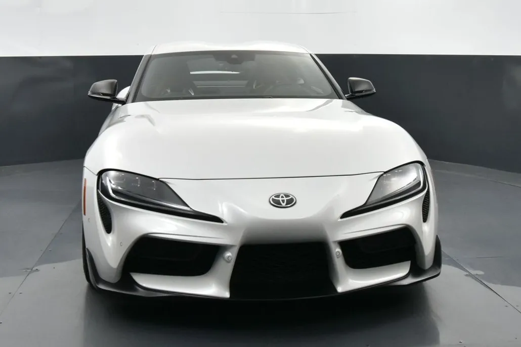 2024 Toyota Supra 3.0 Premium photo 1