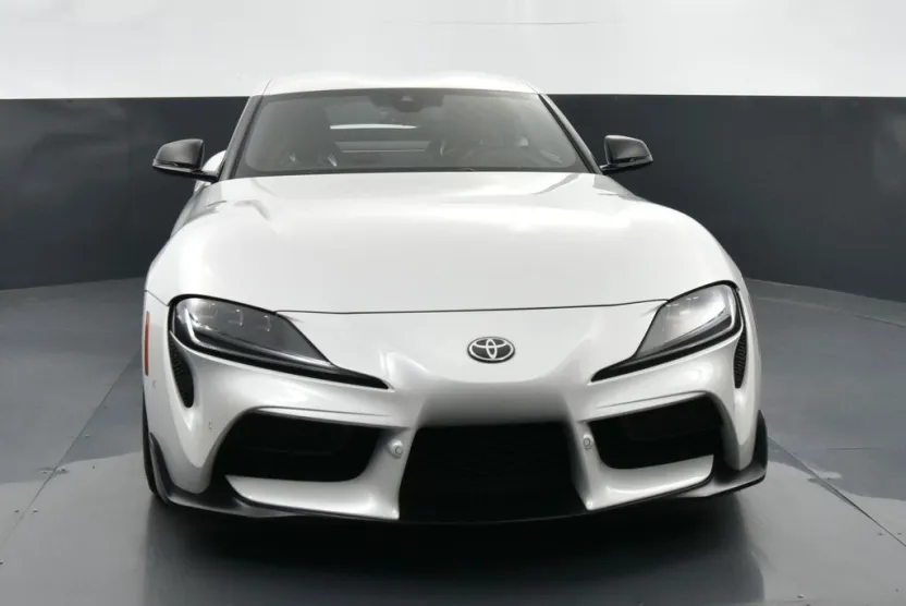 2024 Toyota Supra 3.0 Premium photo 1