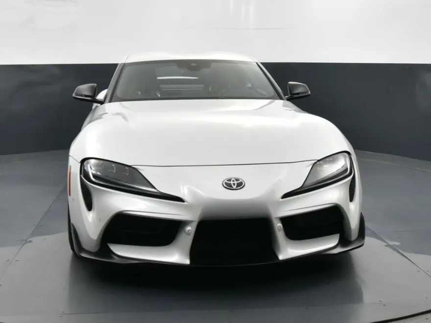 2024 Toyota Supra 3.0 Premium photo 1