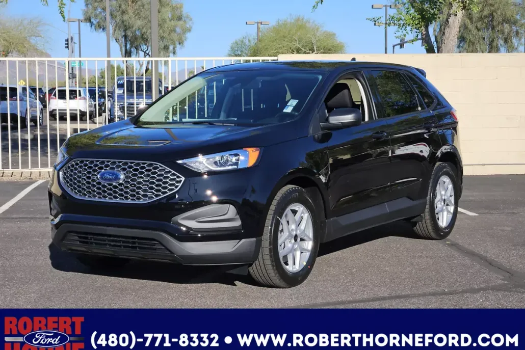 2024 Ford Edge SE photo 1