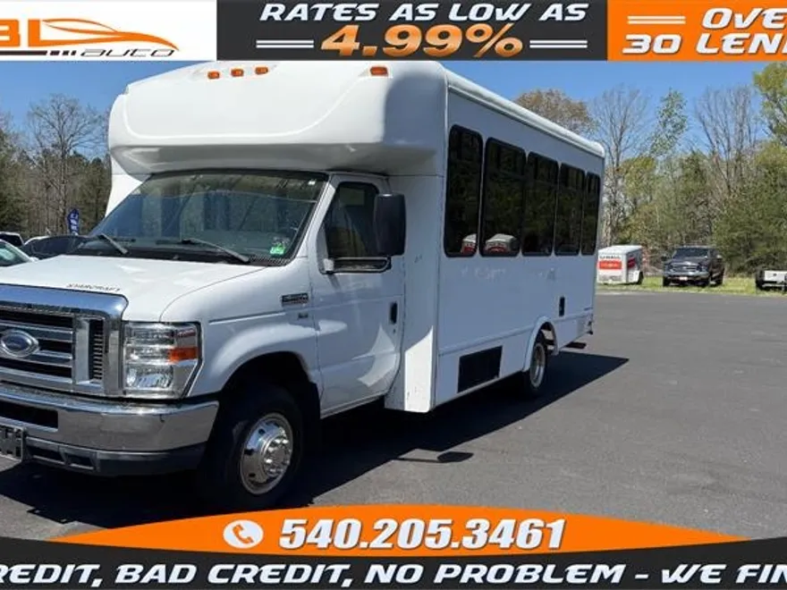 2013 Ford E-350 photo 1