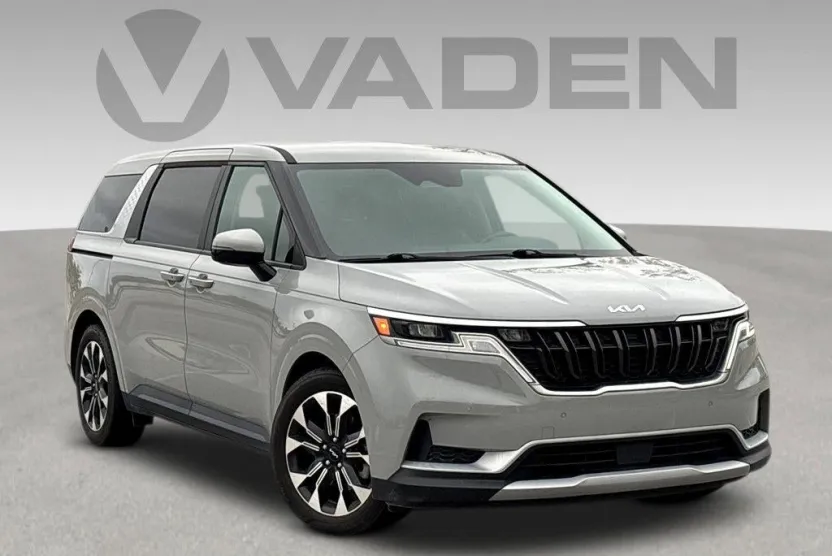 2024 Kia Carnival EX photo 1