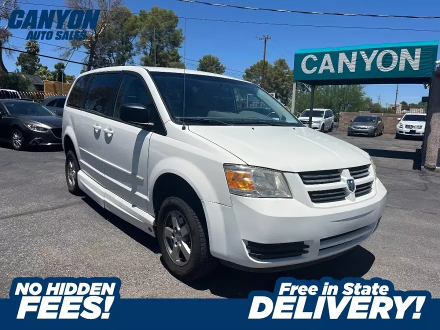 2010 Dodge Grand Caravan SE photo 1