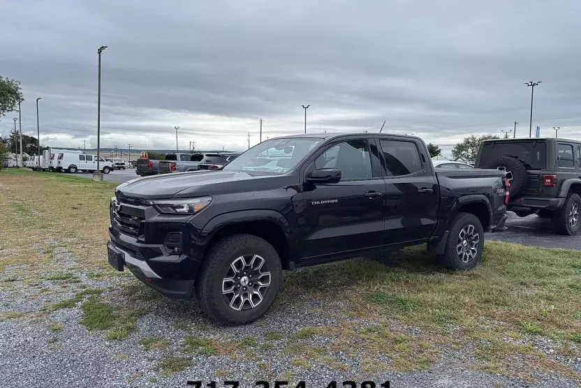 2024 Chevrolet Colorado Z71 photo 1