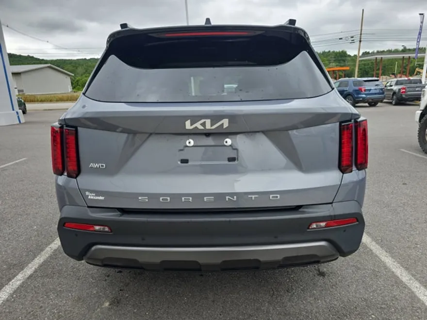 2022 Kia Sorento X-Line S photo 1
