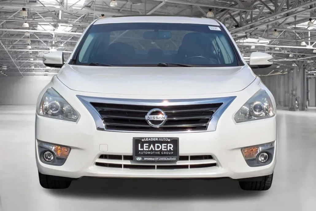 2013 Nissan Altima 2.5 SV photo 1