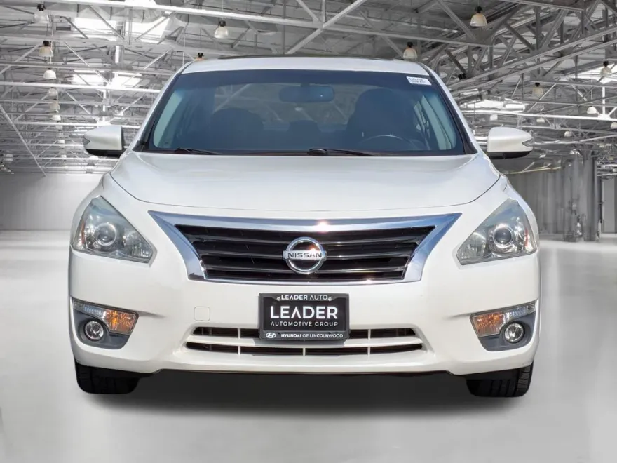 2013 Nissan Altima 2.5 SV photo 1