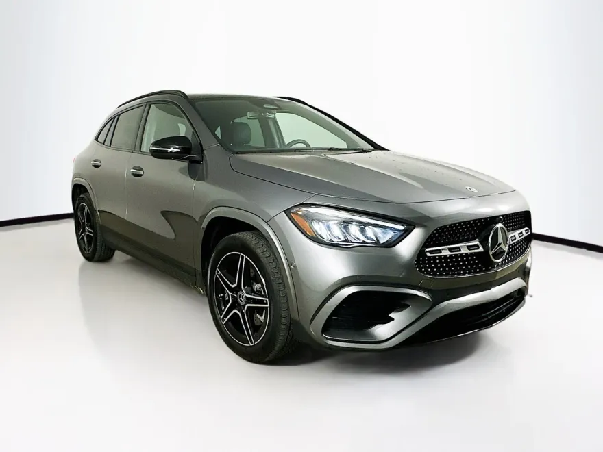 2024 Mercedes Benz GLA 250 4MATIC photo 1