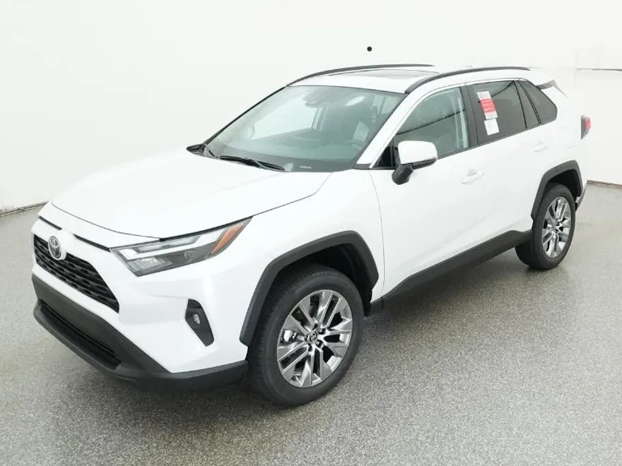2025 Toyota RAV4 XLE Premium photo 1