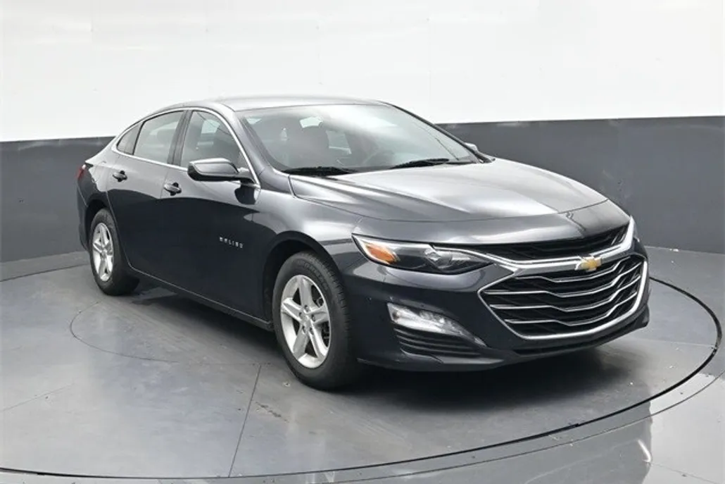 2023 Chevrolet Malibu 1LT photo 1