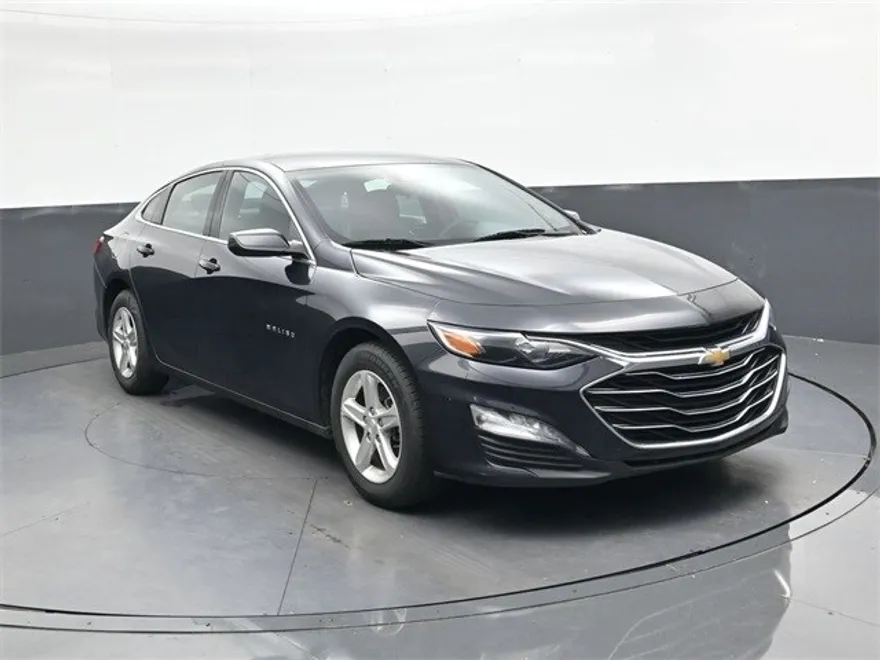 2023 Chevrolet Malibu 1LT photo 1