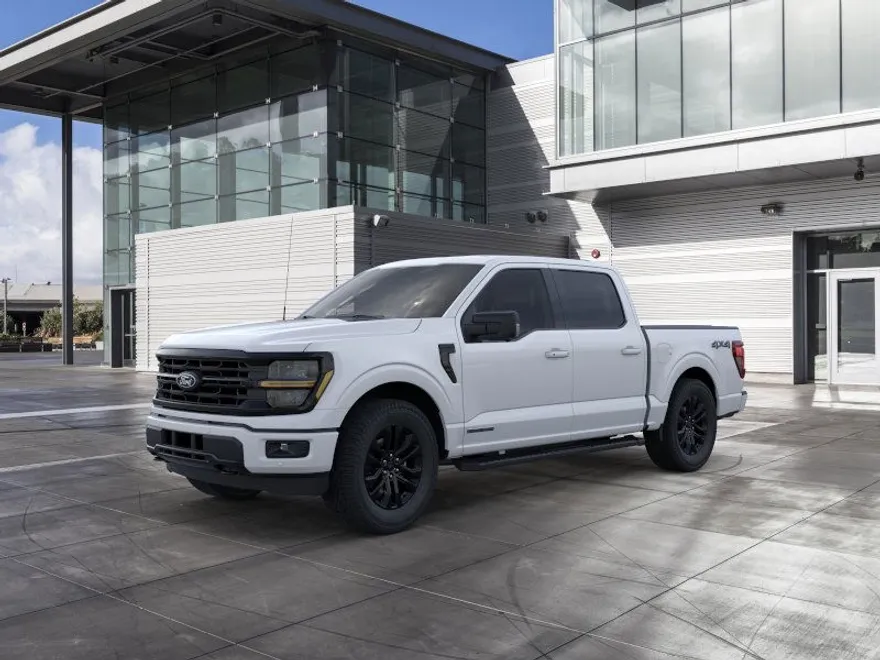 2025 Ford F-150 XLT photo 1