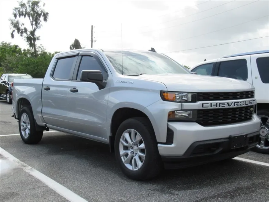 2022 Chevrolet Silverado 1500 Custom photo 1