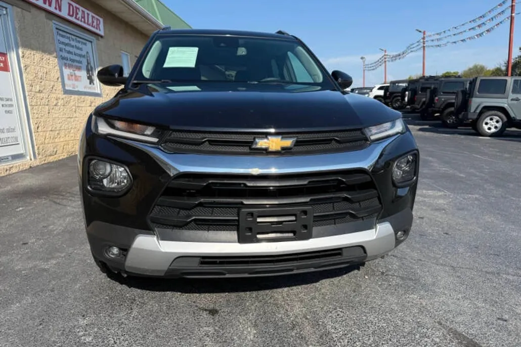 2023 Chevrolet Trailblazer LT photo 1