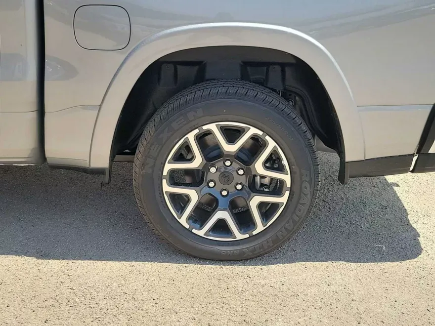 2025 Ram 1500 Laramie photo 1