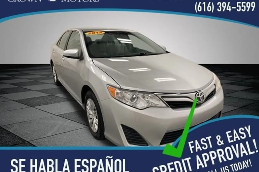 2012 Toyota Camry L photo 1