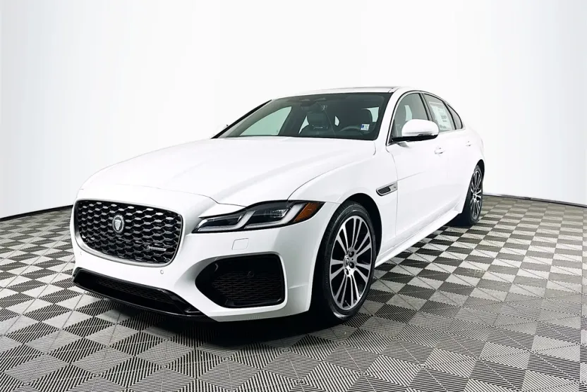 2024 Jaguar XF P300 R-Dynamic SE photo 1