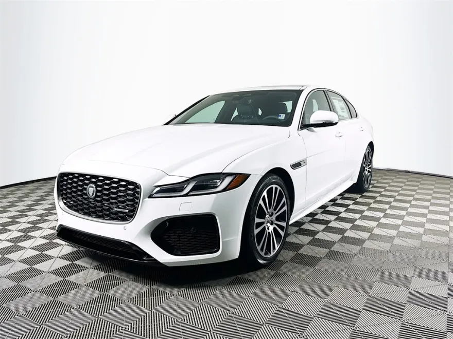 2024 Jaguar XF P300 R-Dynamic SE photo 1