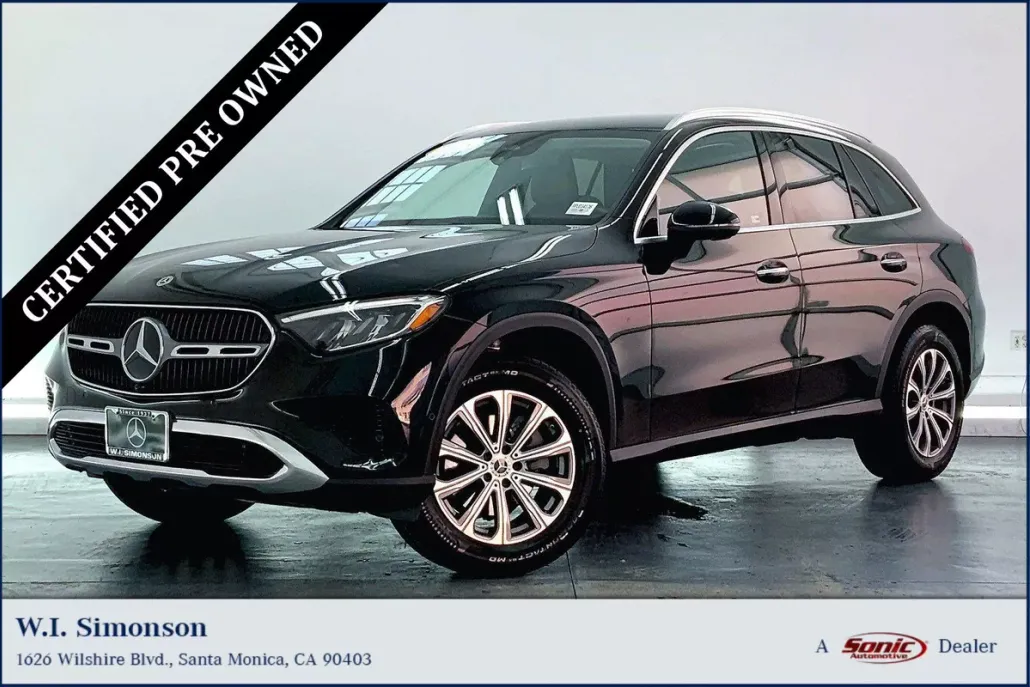 2023 Mercedes Benz GLC 300 photo 1