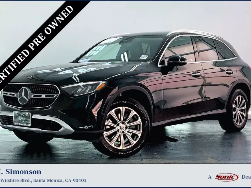 2023 Mercedes Benz GLC 300 photo 1