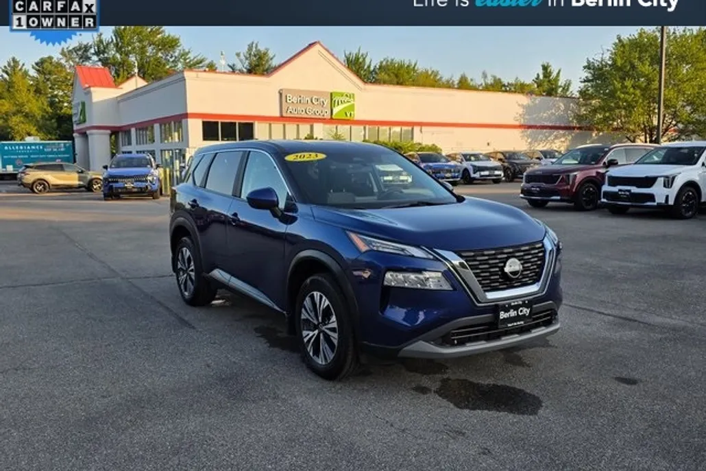 2023 Nissan Rogue SV photo 1