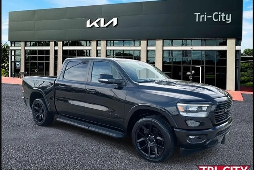 2022 Ram 1500 Laramie photo 1