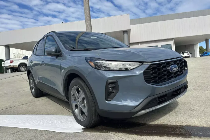 2026 Ford Escape ST-Line Select photo 1