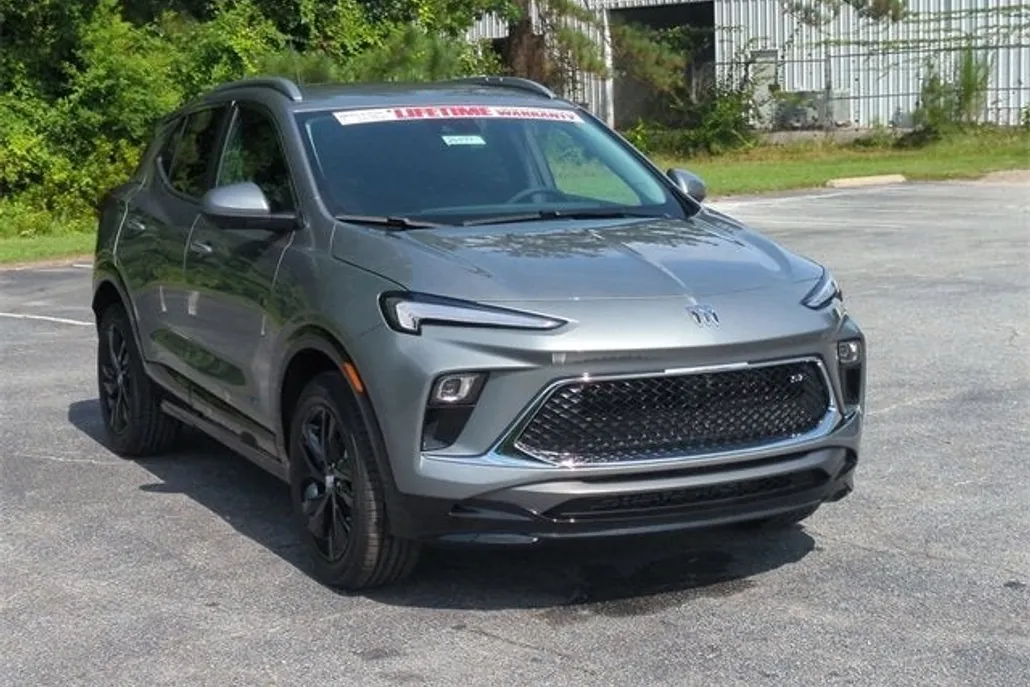 2026 Buick Encore GX Sport Touring photo 1