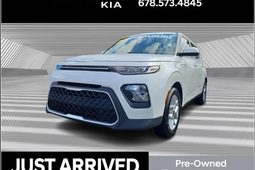 2022 Kia Soul LX photo 1