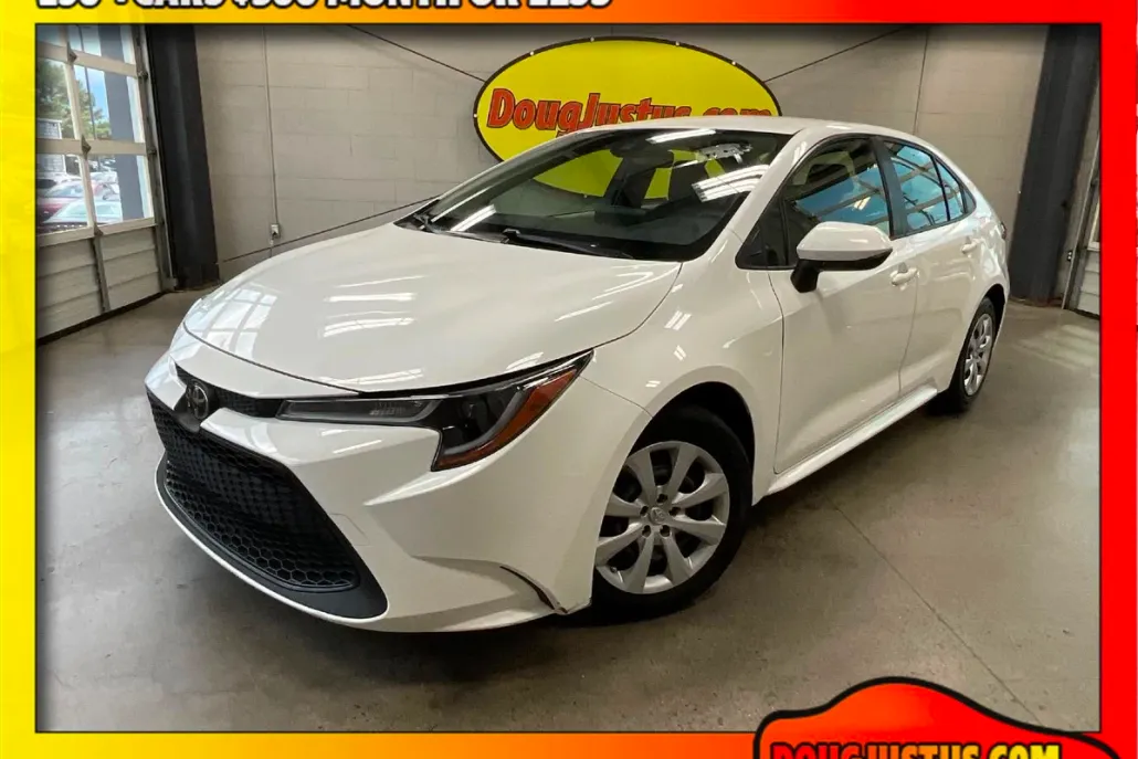 2022 Toyota Corolla LE photo 1