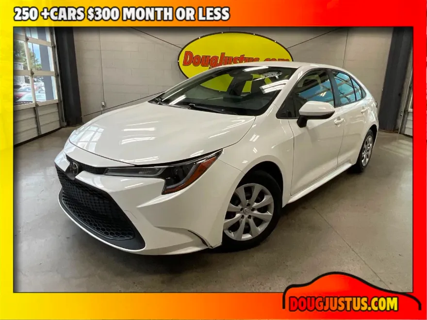 2022 Toyota Corolla LE photo 1