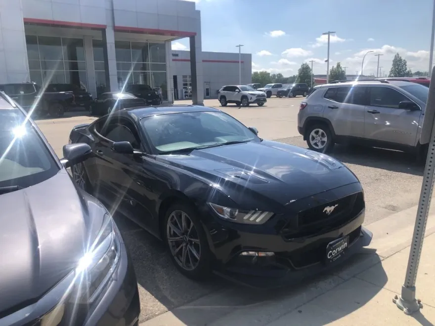 2015 Ford Mustang GT Premium photo 1