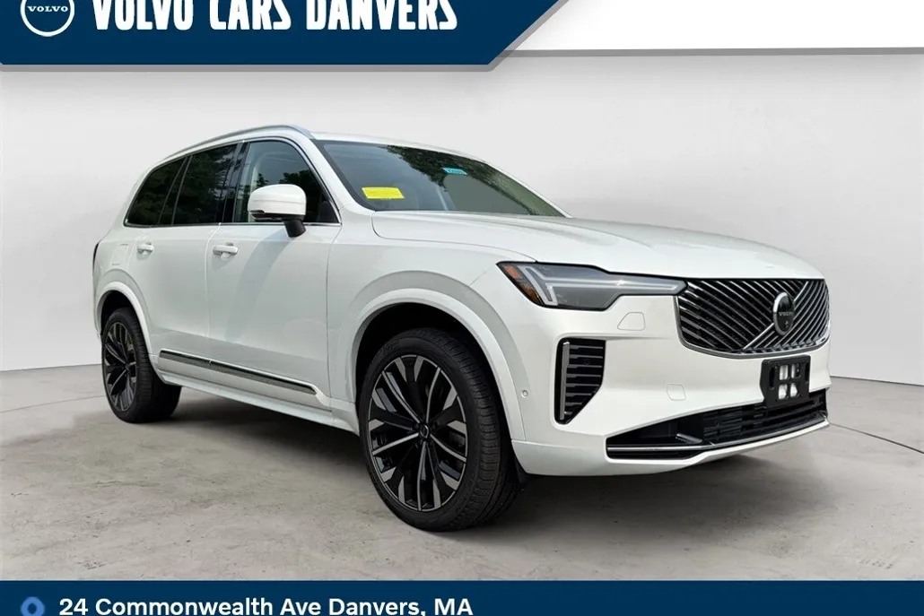 2026 Volvo XC90 T8 photo 1