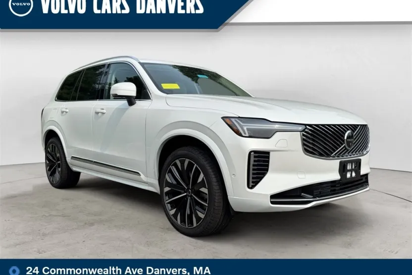 2026 Volvo XC90 T8 photo 1