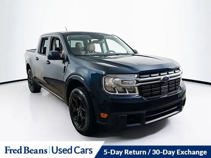 2022 Ford Maverick Lariat photo 1