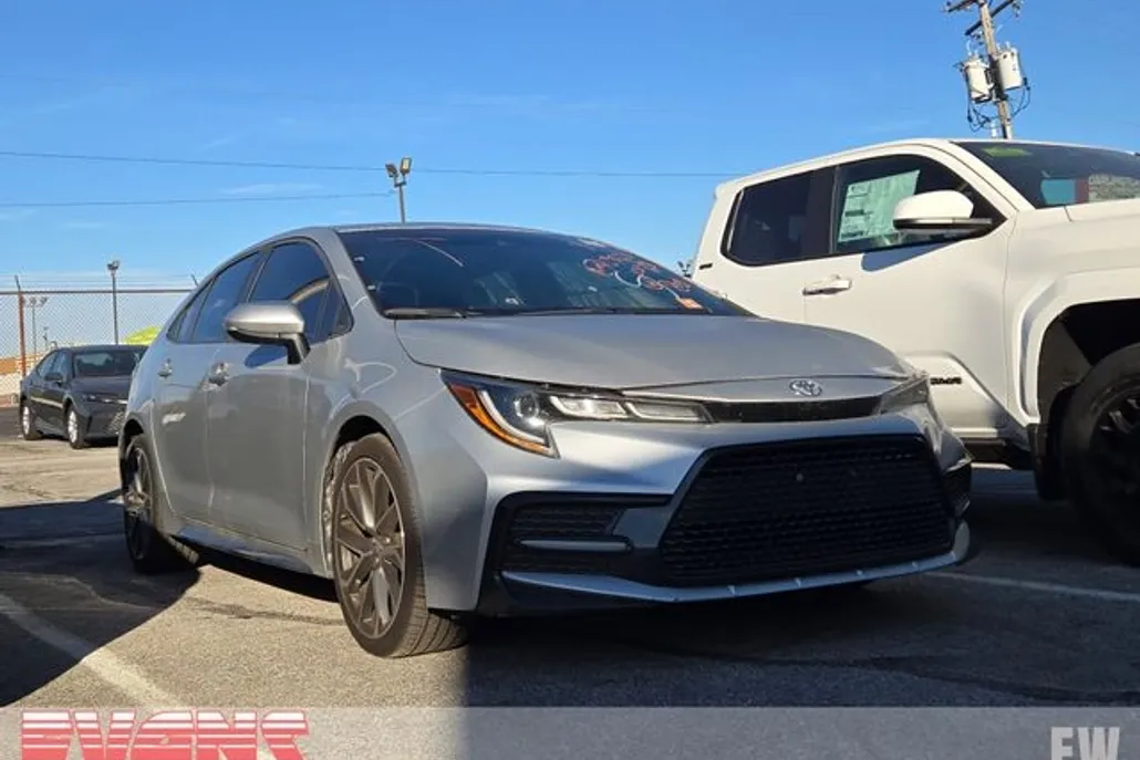 2022 Toyota Corolla XSE photo 1