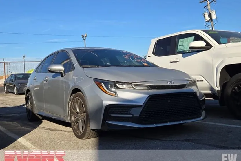 2022 Toyota Corolla XSE photo 1