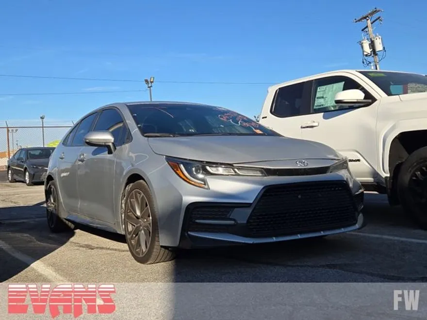 2022 Toyota Corolla XSE photo 1