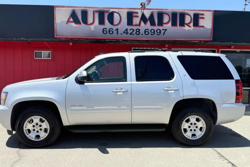 2014 Chevrolet Tahoe LT photo 1
