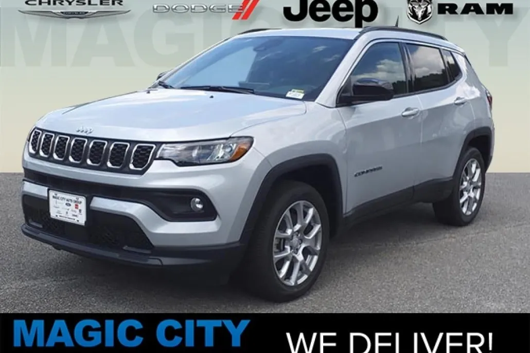2024 Jeep Compass Latitude Lux photo 1