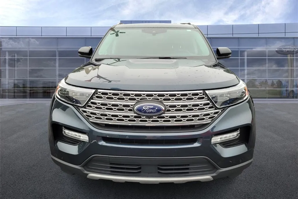 2023 Ford Explorer Limited photo 1