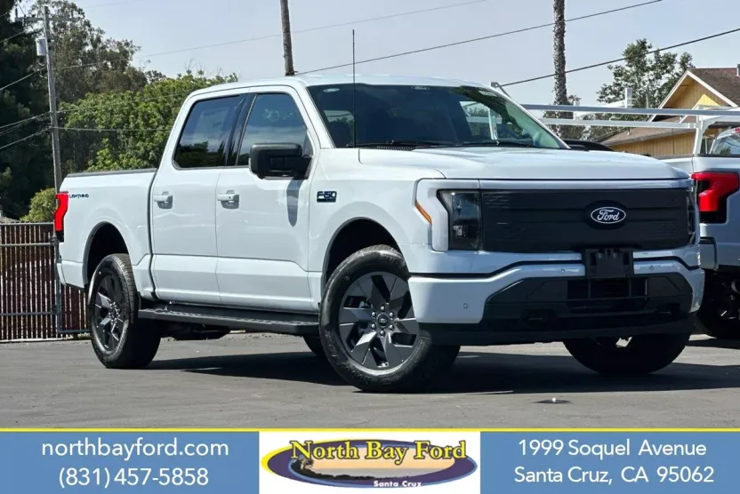 2025 Ford F-150 Lightning photo 1