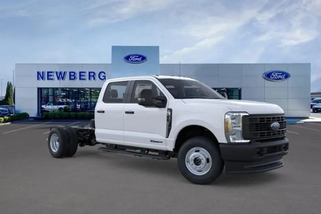 2026 Ford F-350 XL photo 1