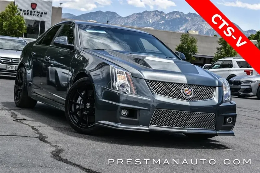 2010 Cadillac CTS V Base photo 1