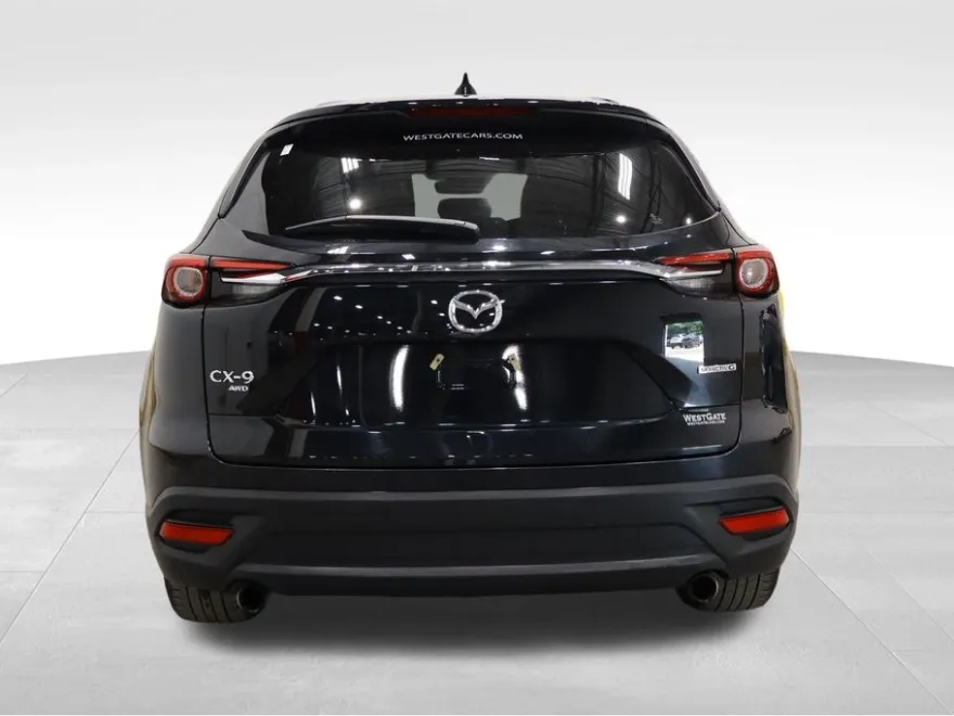 2023 Mazda CX-9 Touring photo 4