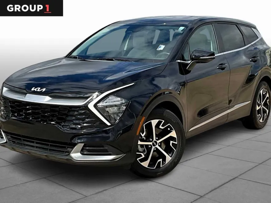 2023 Kia Sportage EX photo 1